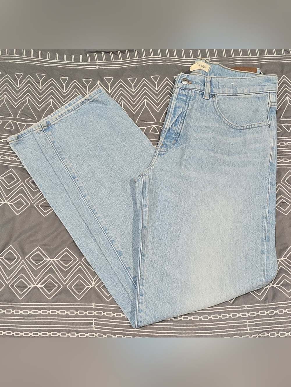 SOLD!!!!! Madewell The Dean Easy Straight Jean Size 29